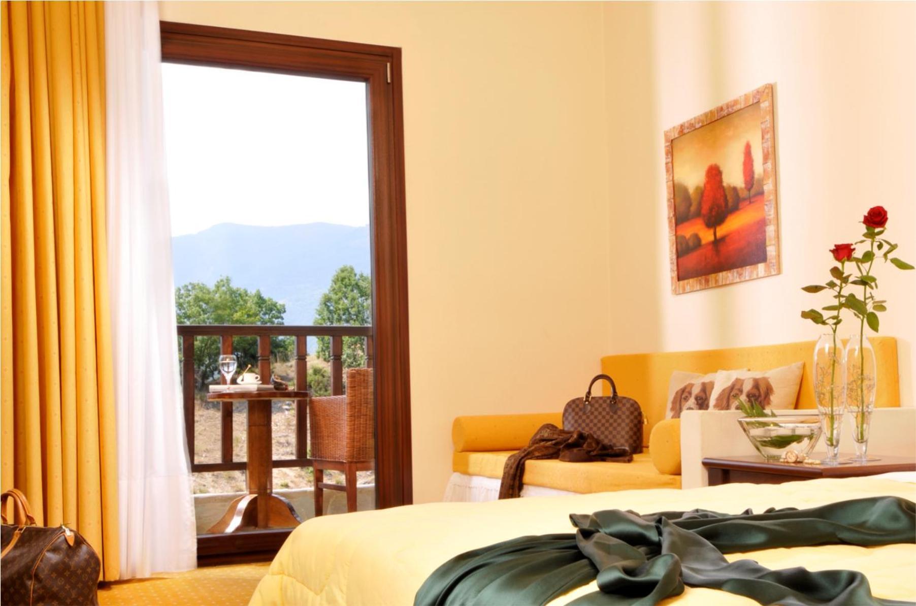 Kaimak Mountain Lodge Панагитса Экстерьер фото